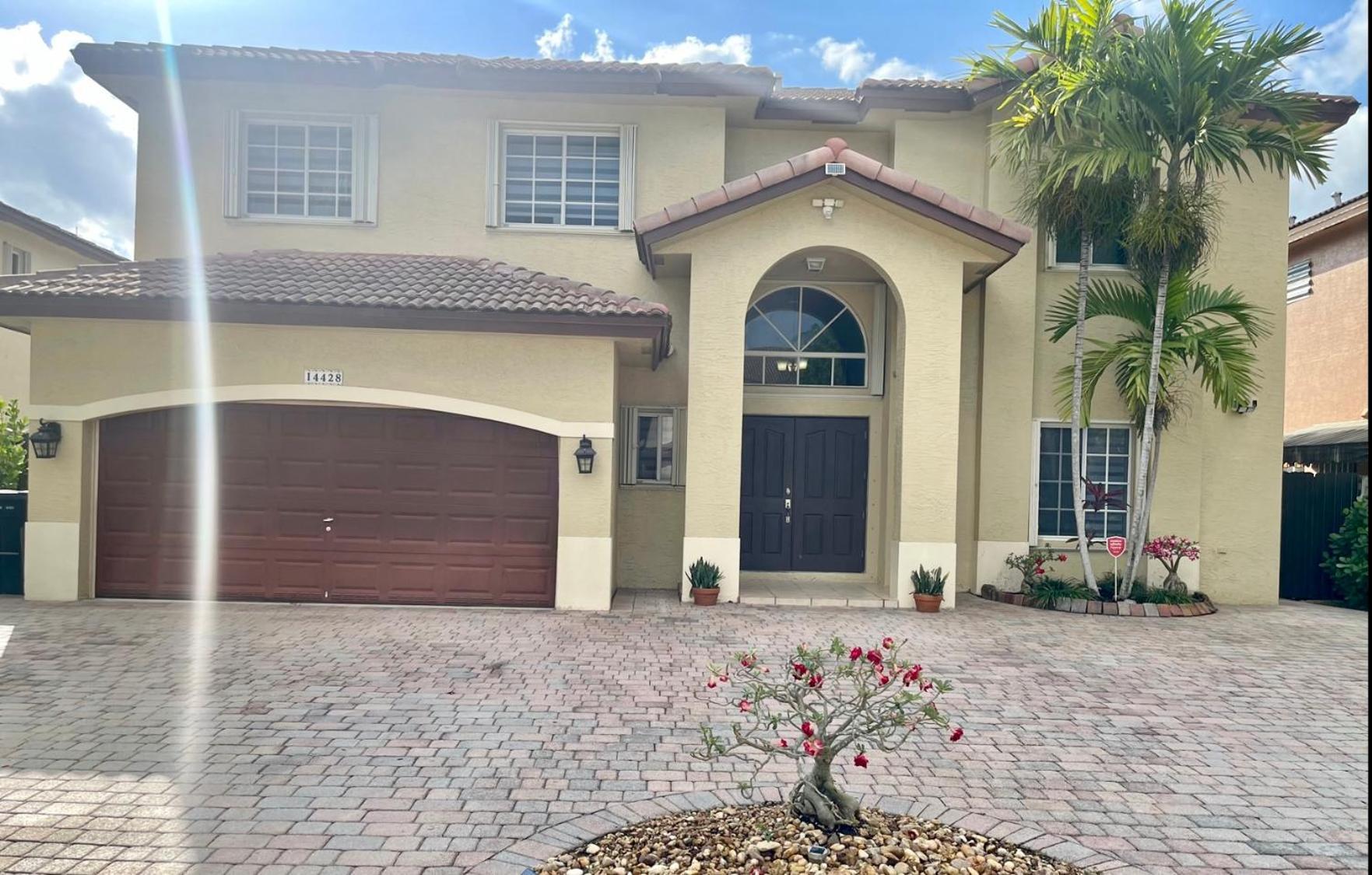 Villa Big Beautiful House With Heated Pool Miami Exterior foto
